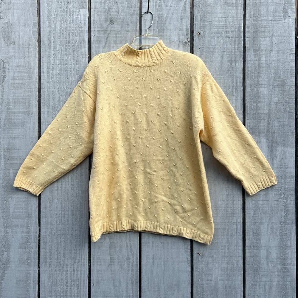 Vintage pullover women’s sweater jasmine yellow mock neck padded shouldersLarge